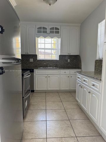 16981 NE 8th Ct, North Miami Beach, FL 33162