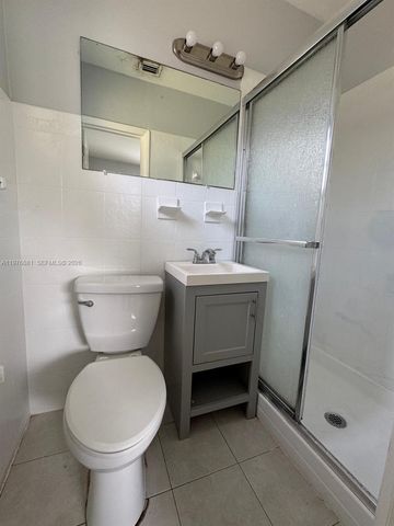 16981 NE 8th Ct, North Miami Beach, FL 33162