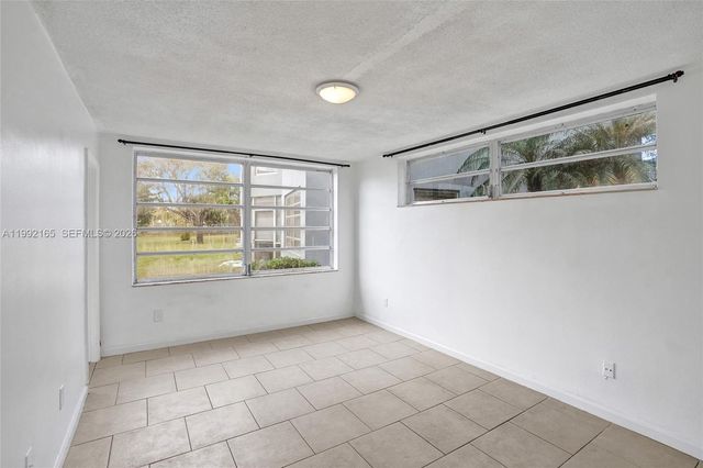 1601 NE 191 ST B112, Miami, FL 33179