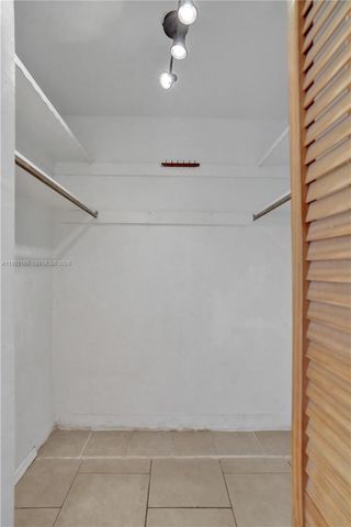 1601 NE 191 ST B112, Miami, FL 33179