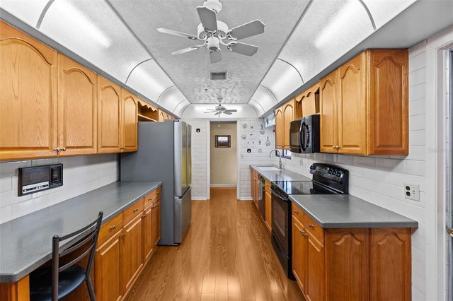 1233 LORIE CIRCLE, Brandon, FL 33510