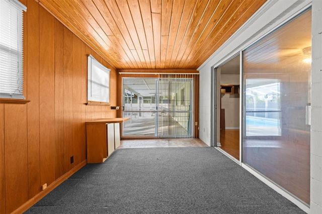 1233 LORIE CIRCLE, Brandon, FL 33510