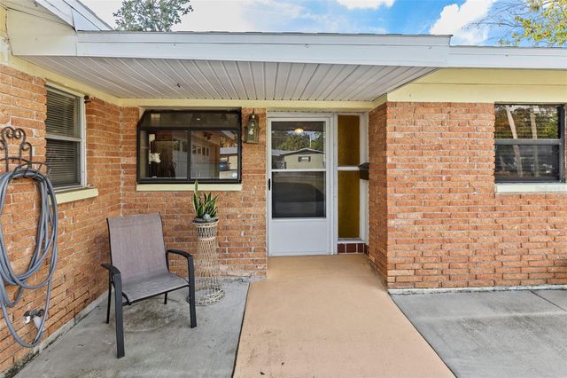 1233 LORIE CIRCLE, Brandon, FL 33510