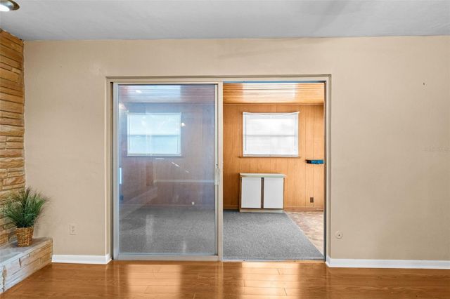 1233 LORIE CIRCLE, Brandon, FL 33510