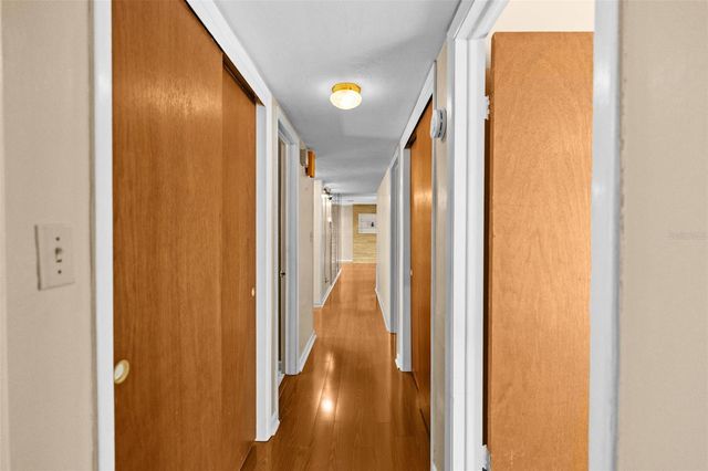 1233 LORIE CIRCLE, Brandon, FL 33510