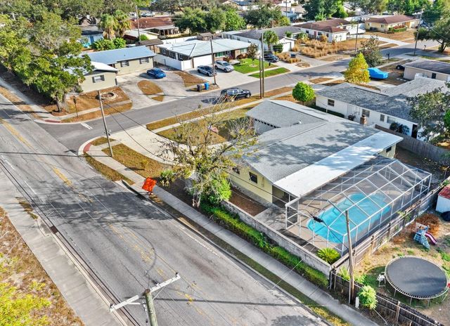 1233 LORIE CIRCLE, Brandon, FL 33510