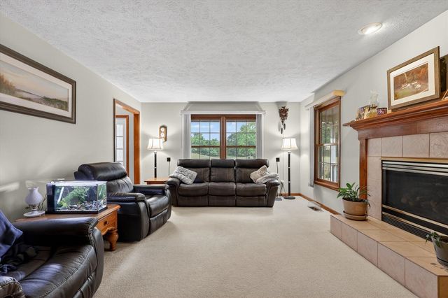 6325 Knoll Drive, Middleville, MI 49333