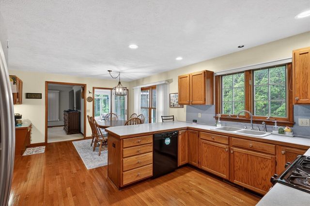 6325 Knoll Drive, Middleville, MI 49333