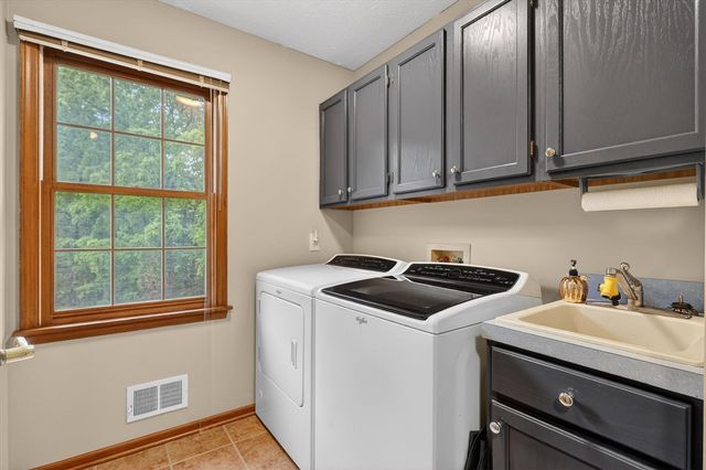 6325 Knoll Drive, Middleville, MI 49333