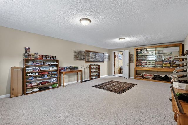 6325 Knoll Drive, Middleville, MI 49333