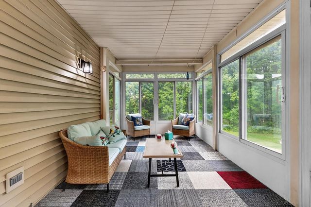6325 Knoll Drive, Middleville, MI 49333