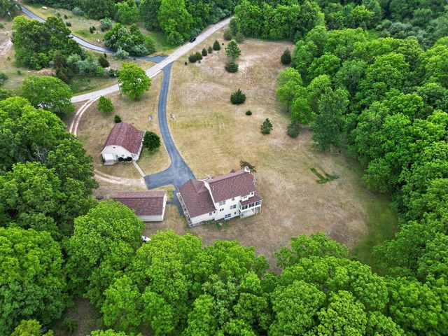6325 Knoll Drive, Middleville, MI 49333