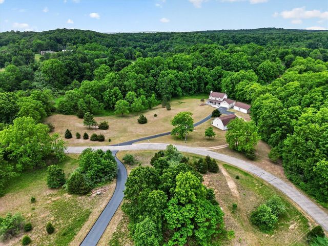 6325 Knoll Drive, Middleville, MI 49333