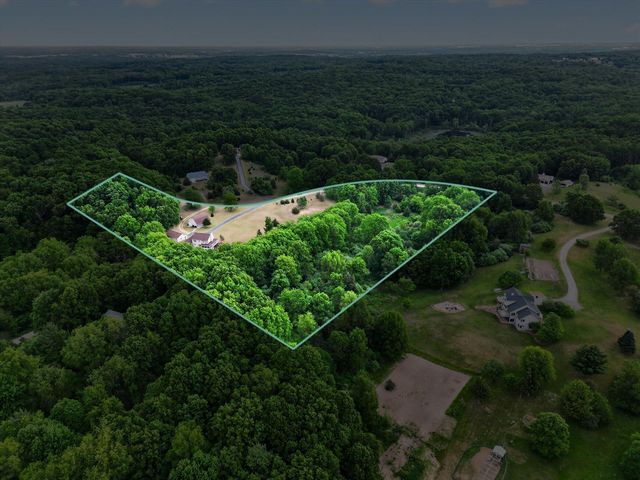 6325 Knoll Drive, Middleville, MI 49333