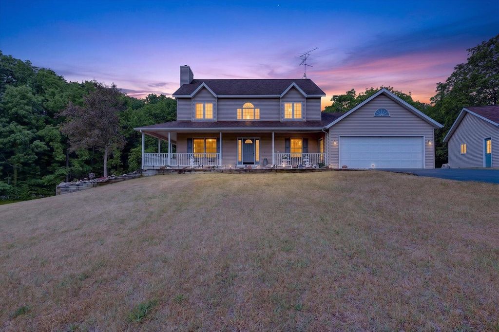 6325 Knoll Drive, Middleville, MI 49333