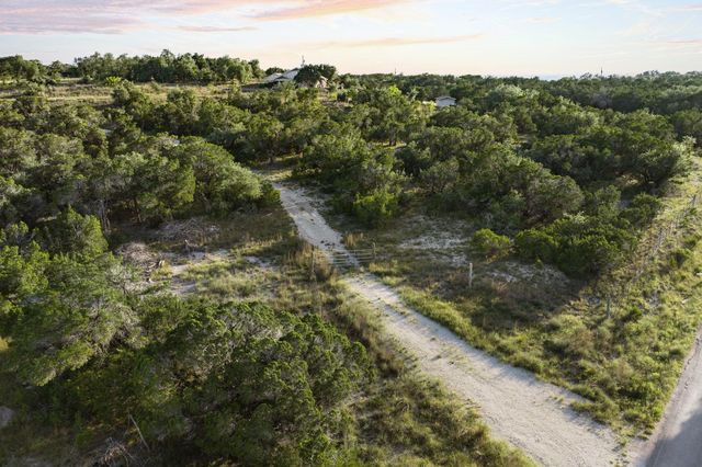 5601 W Fitzhugh RD, Dripping Springs, TX 78620
