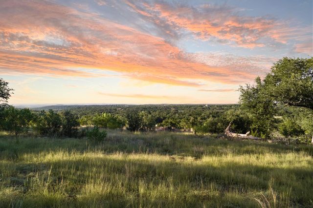 5601 W Fitzhugh RD, Dripping Springs, TX 78620