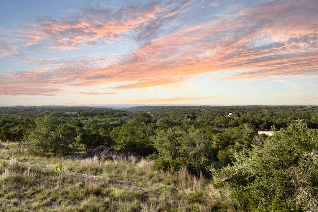 5601 W Fitzhugh RD, Dripping Springs, TX 78620