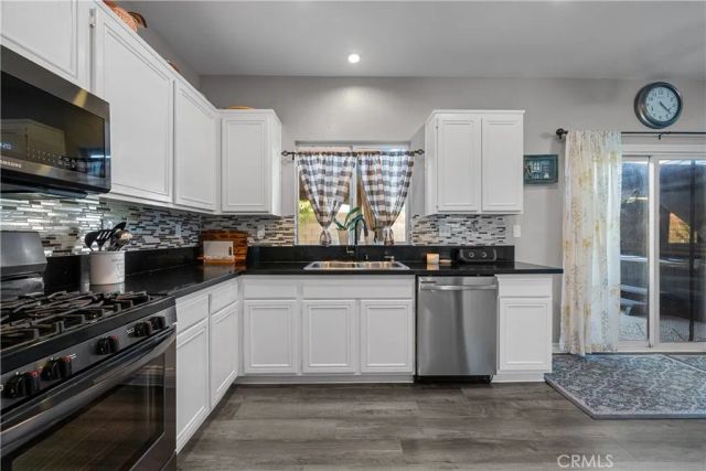 2763 Chaplin, Lancaster, CA 93536