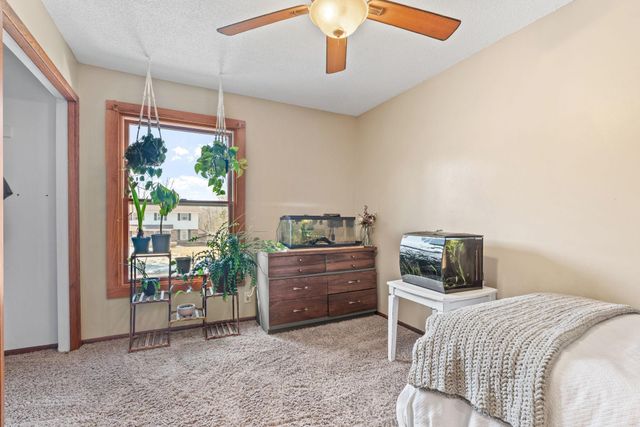 26215 Freeport Avenue, Wyoming, MN 55092