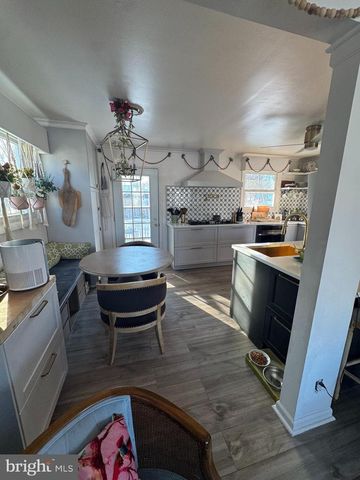 24 ESTATE RD, Lumberton, NJ 08048