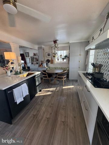 24 ESTATE RD, Lumberton, NJ 08048