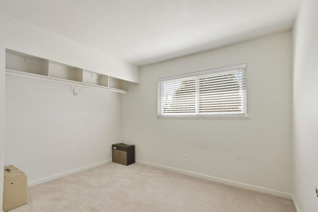 5730 Casa Grande Ave, Rocklin, CA 95677