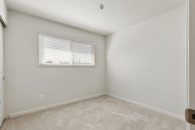 5730 Casa Grande Ave, Rocklin, CA 95677