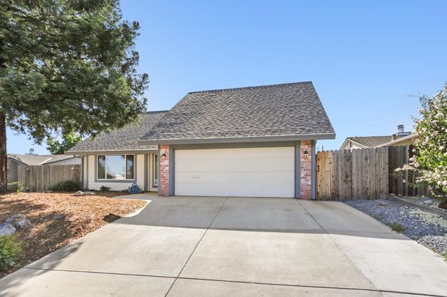 5730 Casa Grande Ave, Rocklin, CA 95677