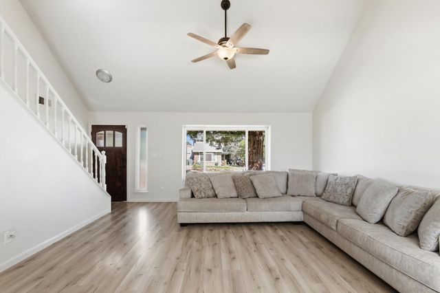 5730 Casa Grande Ave, Rocklin, CA 95677