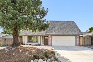 5730 Casa Grande Ave, Rocklin, CA 95677