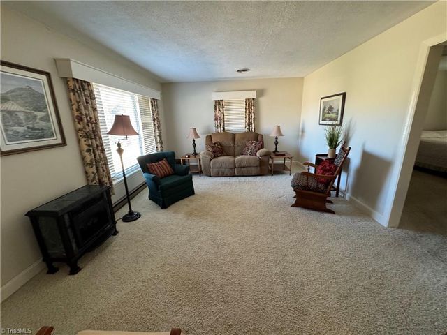 601 Meadowbrook Drive, King, NC 27021