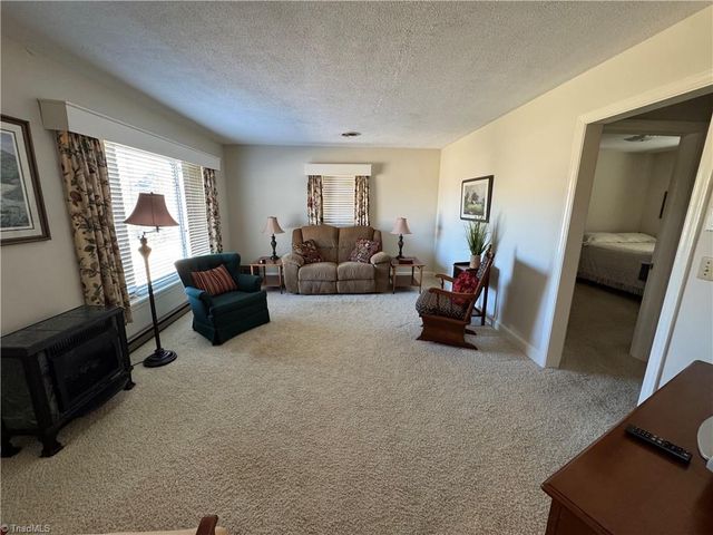 601 Meadowbrook Drive, King, NC 27021