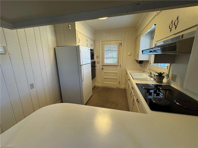 601 Meadowbrook Drive, King, NC 27021