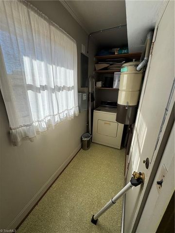 601 Meadowbrook Drive, King, NC 27021