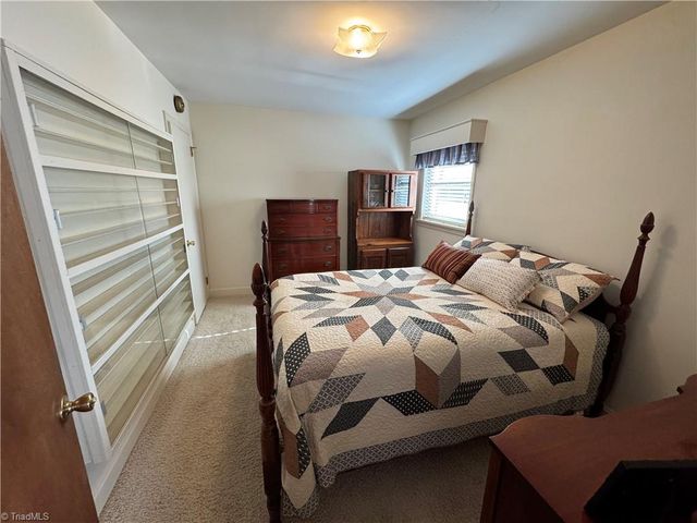 601 Meadowbrook Drive, King, NC 27021