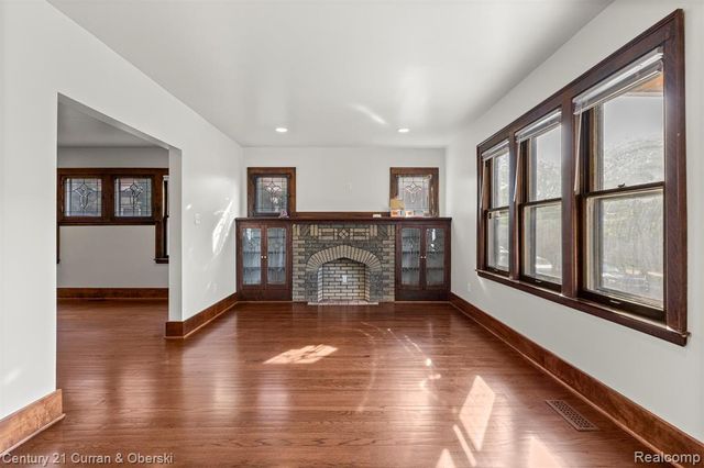 8804 Mason Place Place, Detroit, MI 48209