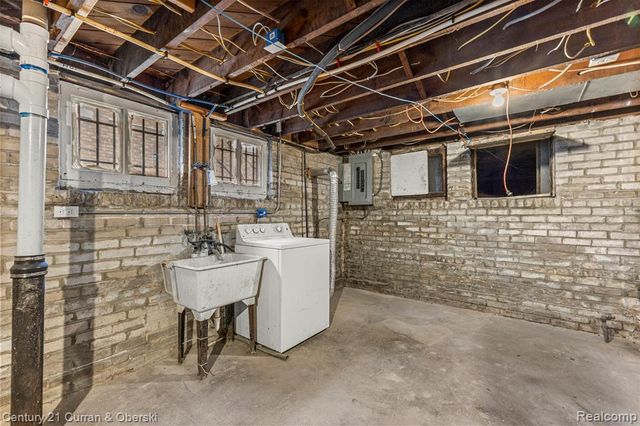 8804 Mason Place Place, Detroit, MI 48209