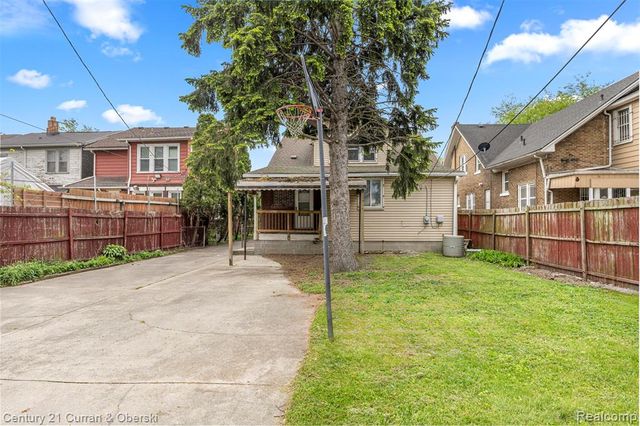 8804 Mason Place Place, Detroit, MI 48209