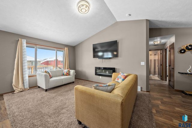 4032 S Homerun Ave Avenue, Sioux Falls, SD 57110