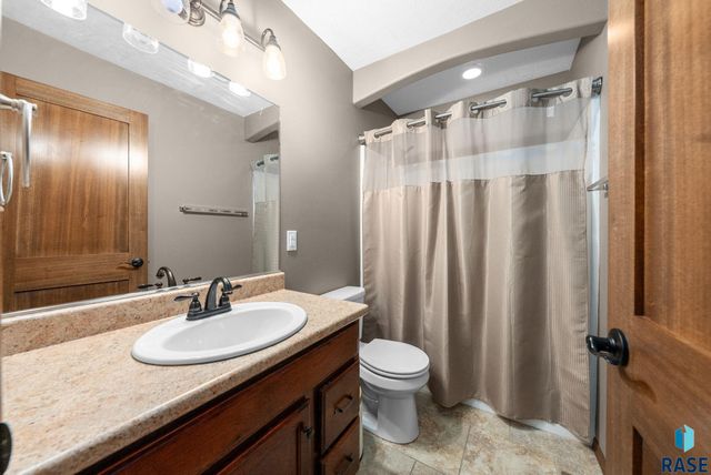 4032 S Homerun Ave Avenue, Sioux Falls, SD 57110