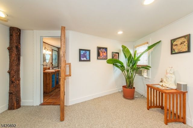 257 Mccosh Rd, Clifton City, NJ 07043