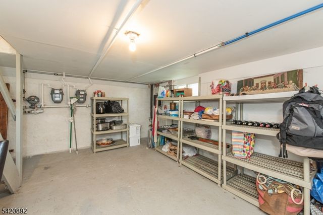 257 Mccosh Rd, Clifton City, NJ 07043