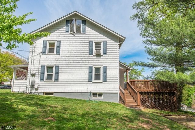 257 Mccosh Rd, Clifton City, NJ 07043