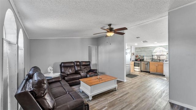 31 CACTUS CIRCLE N, Winter Haven, FL 33880