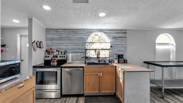 31 CACTUS CIRCLE N, Winter Haven, FL 33880