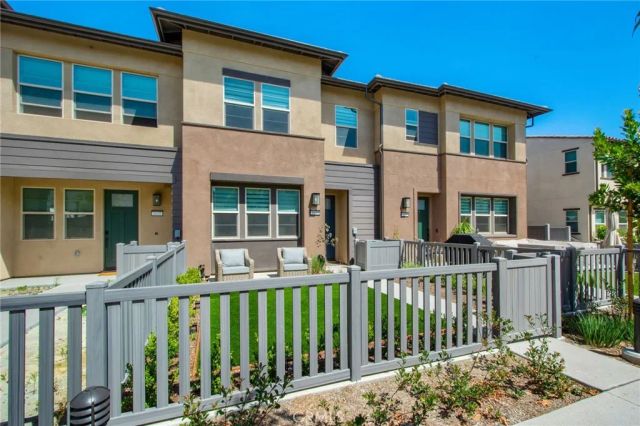 1025 Hazel Drive, Rancho Mission Viejo, CA 92694