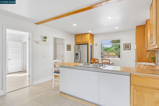 4108 Irene Dr, Martinez, CA 94553