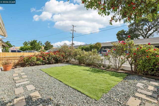 4108 Irene Dr, Martinez, CA 94553
