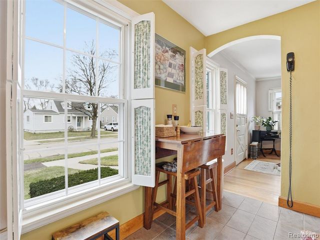 15139 University Street, Allen Park, MI 48101